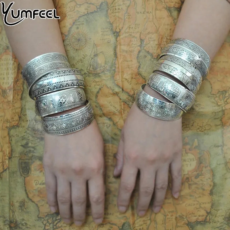 Yumfeel Factory Wholesale Tibetan Jewelry Vintage Silver Bangles Bracelet Antique Tibetan Silver Cuff Bracelets for Women