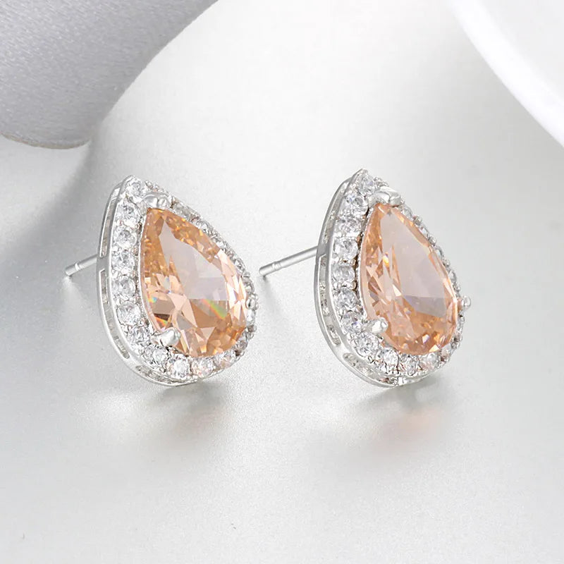 Fashion Sliver Color Pear Cubic Zirconia Stud Earrings For Women Crystal Earings For Party Water Drop Studs Ear For Girl